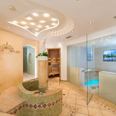 Bergheimat فندق 4*